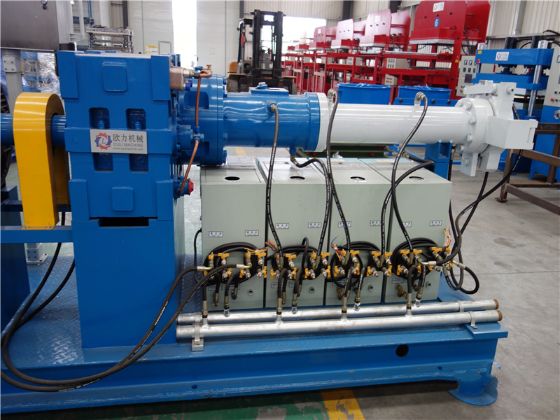 Cold feed rubber extruder (5)